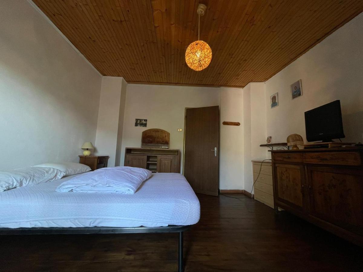Casa Vacanza Pegrini Nel Centro Storico Di Гави Екстериор снимка